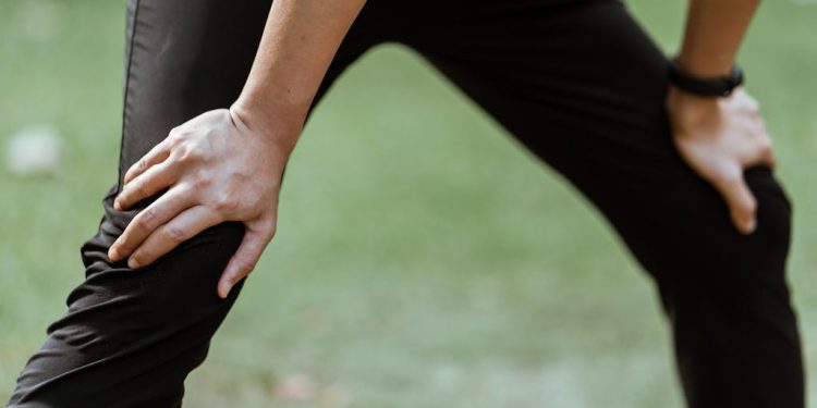 Ways to Managing Chronic Knee Pain Effectivel